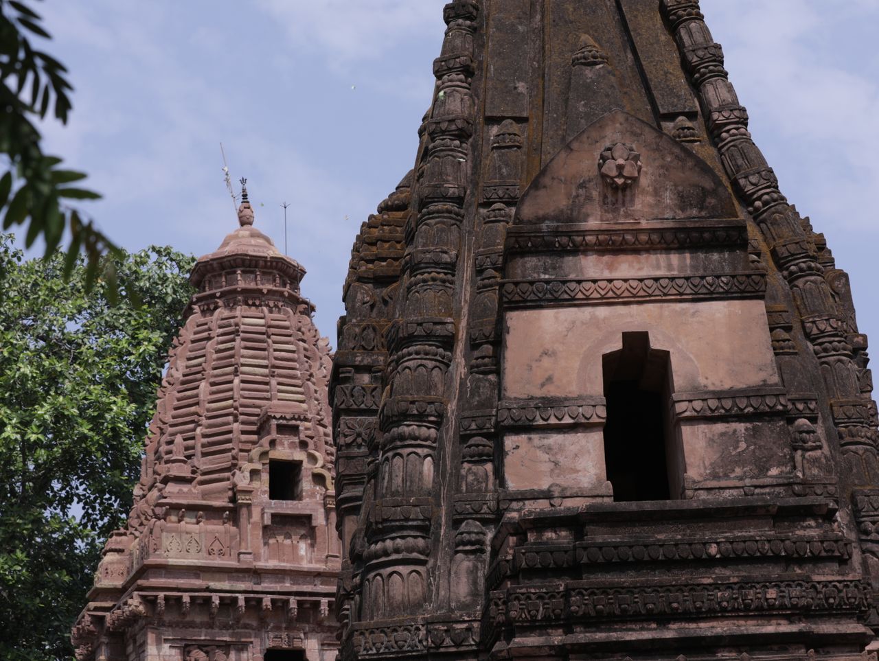 Offerings Discover the intricate architecture of stone temples in Ratanpur, Chhattisgarh.